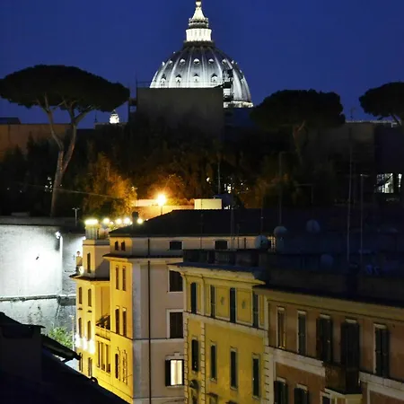 Notti Al Vaticano Deluxe St.peter's Apartment *